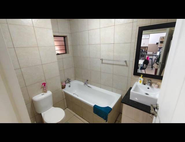 2 BEDROOM PROPERTY TO RENT IN DIE BULT